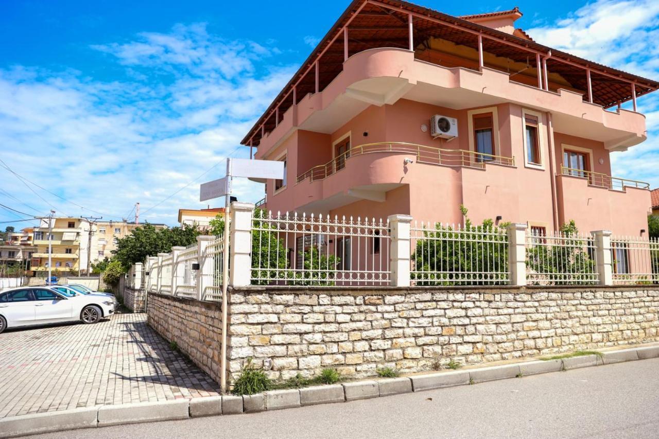 Hotel Vila Maledhi Берат Екстер'єр фото