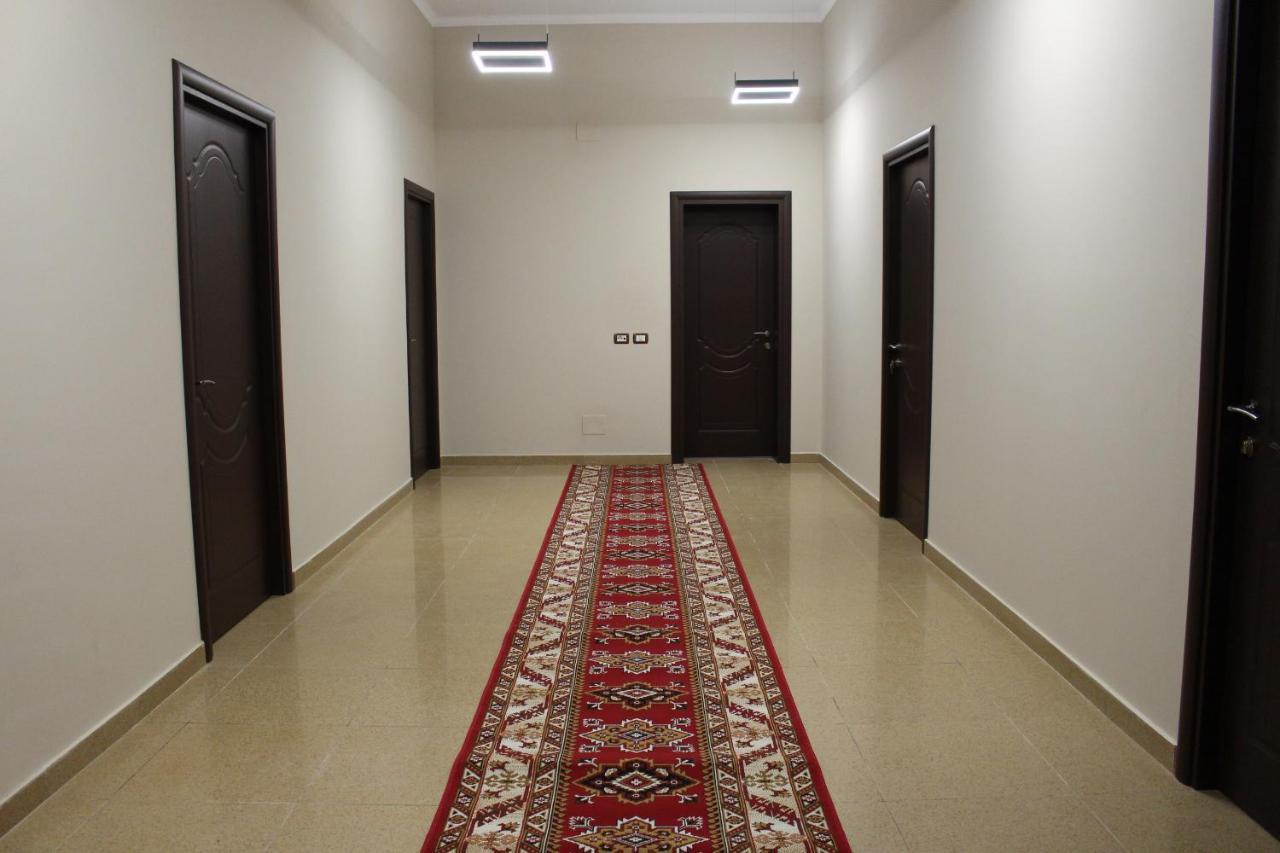 Hotel Vila Maledhi Берат Екстер'єр фото