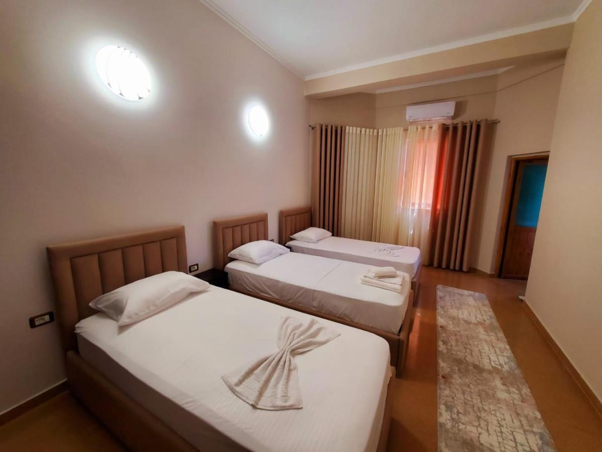 Hotel Vila Maledhi Берат Екстер'єр фото